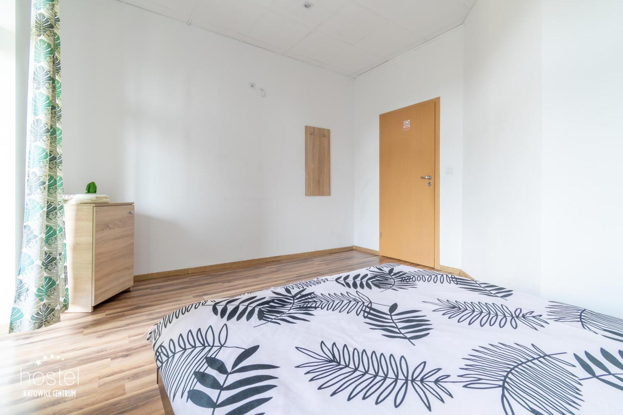 Hostel Katowice Centrum Rum bild